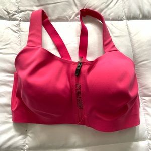 Knockout sports bra